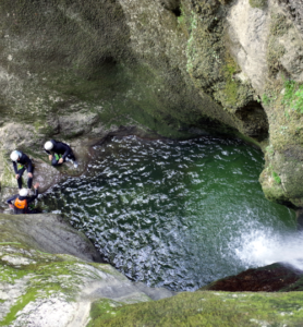 canyoning jura gorges du flumen suspendu aquatique