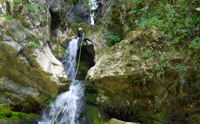 canyoning jura gorges du flumen suspendu